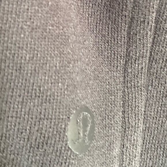 Lululemon Wind Down Pullover Black Size 4 - Picture 5 of 7